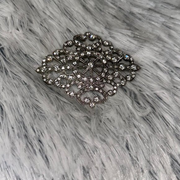 Vintage Monet Silver Tone Clear Rhinestone Lacy Filigree 2.75" Brooch - Picture 11 of 12